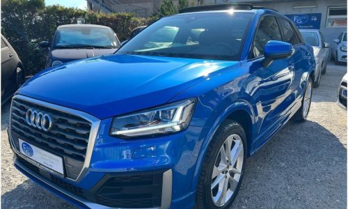 AUDI Q2 BLU ELETTRICO